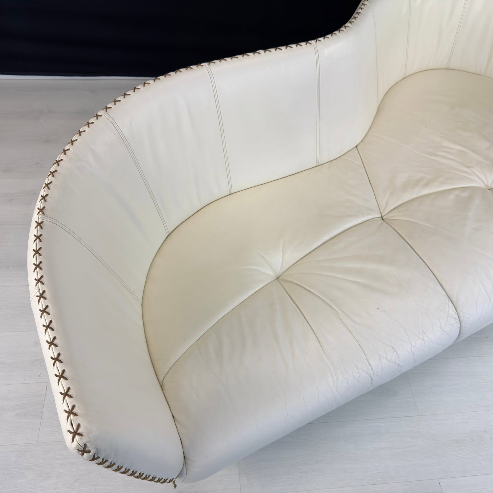 DE SEDE DS-102 SHELL SOFA - 15
