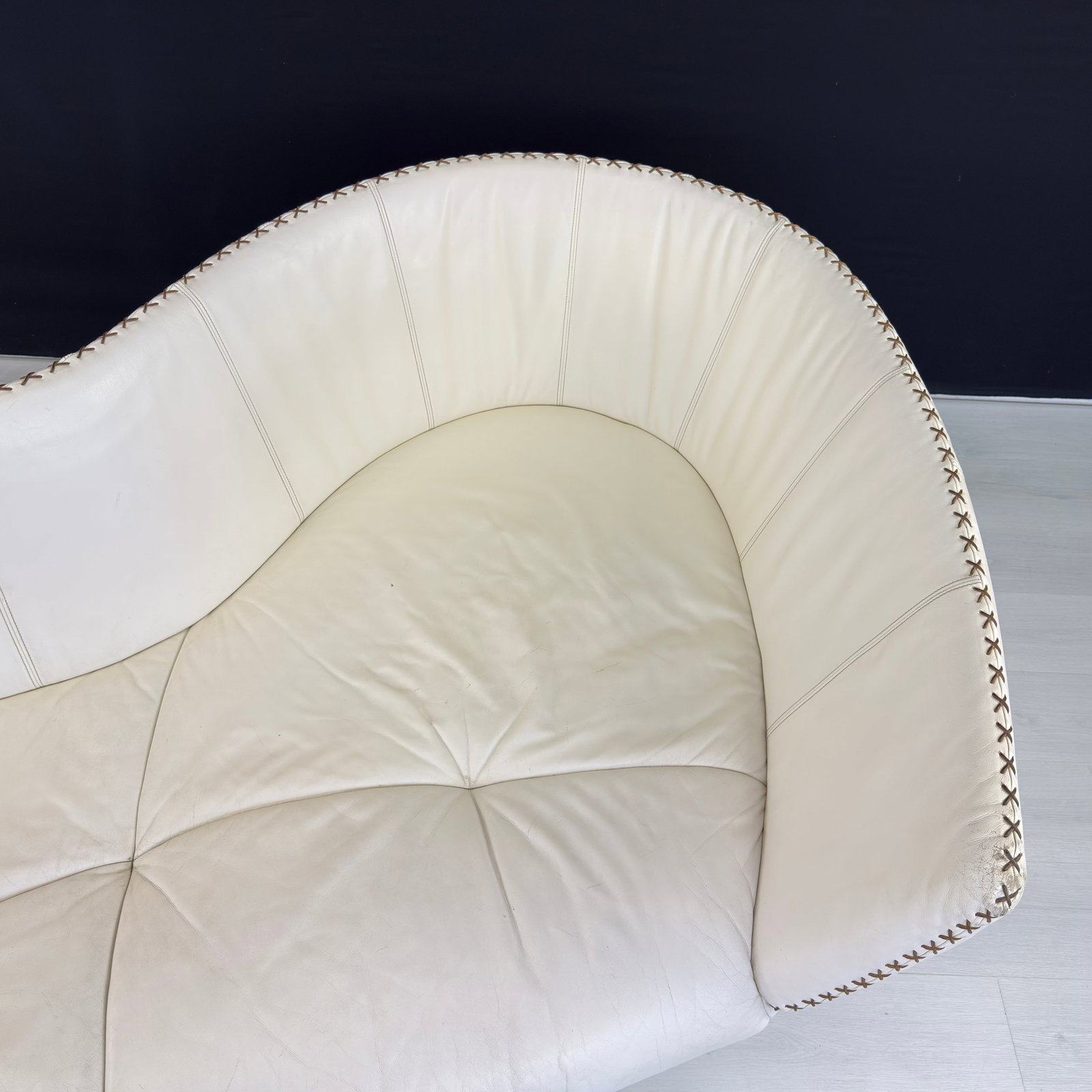 DE SEDE DS-102 SHELL SOFA - 16