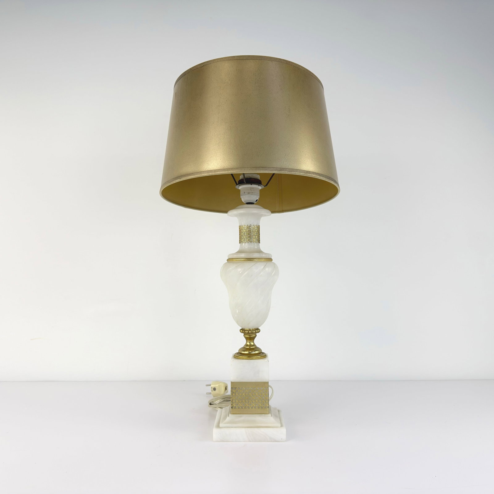 NEOCLASSICAL STYLE MARBLE TABLE LAMP - 2