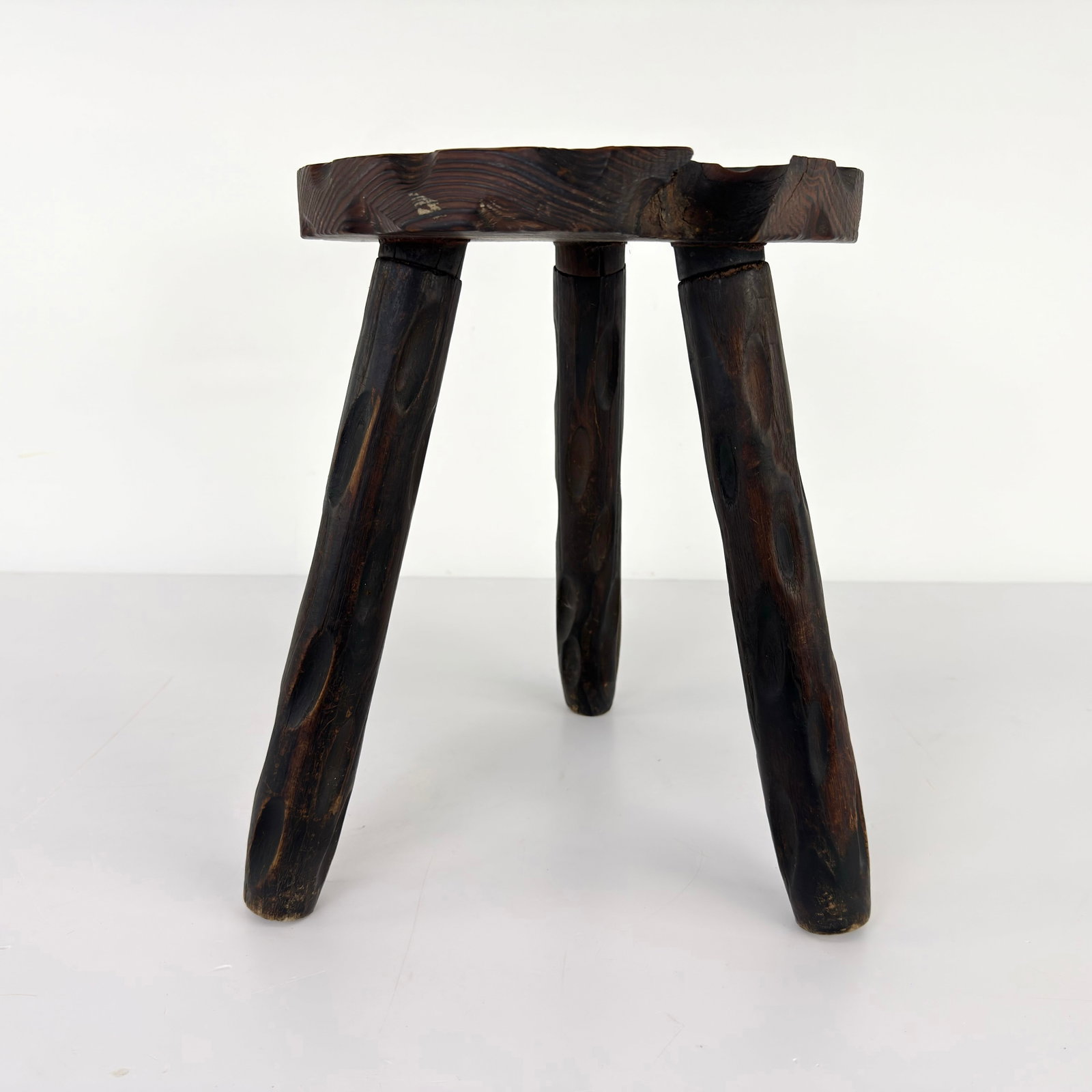 BRUTALIST TRIPOD STOOL - 2