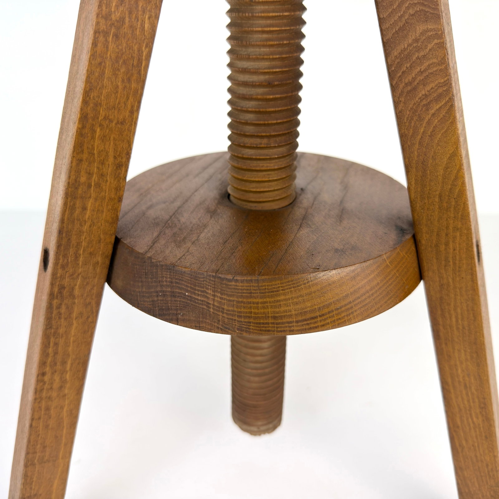 SCANDINAVIAN ARCHITECT STOOL - 6