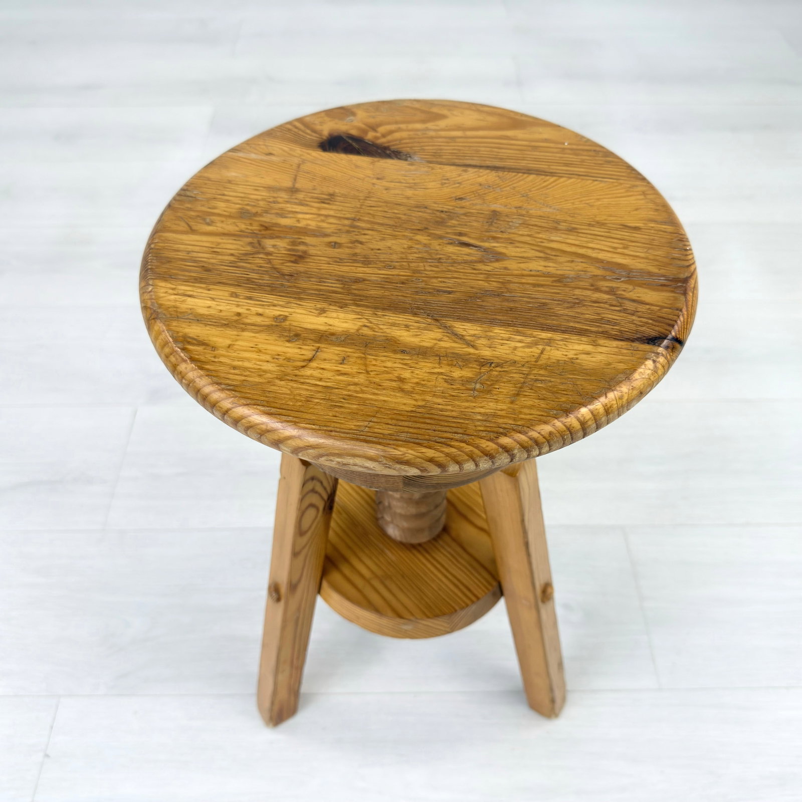 SCANDINAVIAN ARCHITECT STOOL - 4