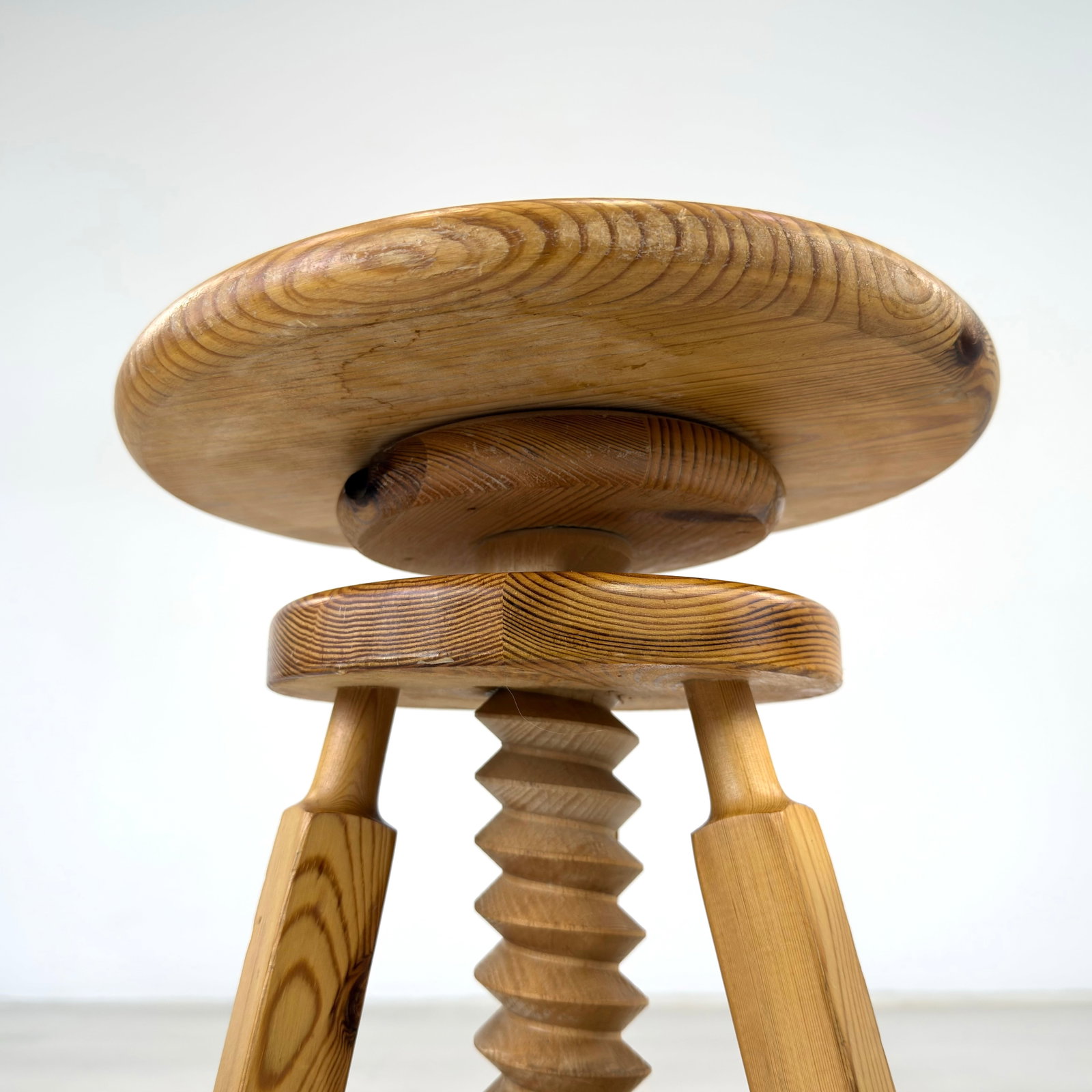SCANDINAVIAN ARCHITECT STOOL - 6