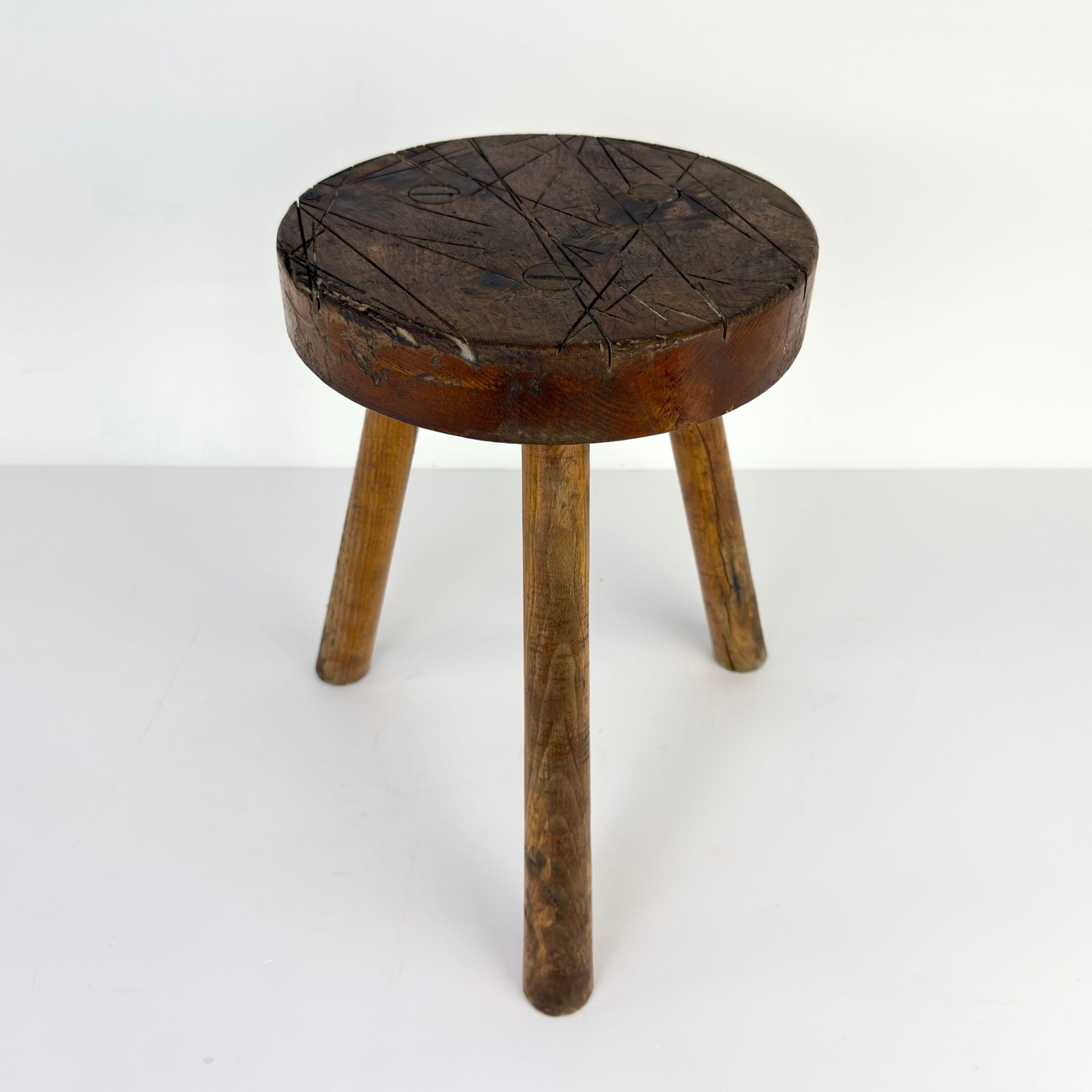 RUSTIC TRIPOD STOOL - 2