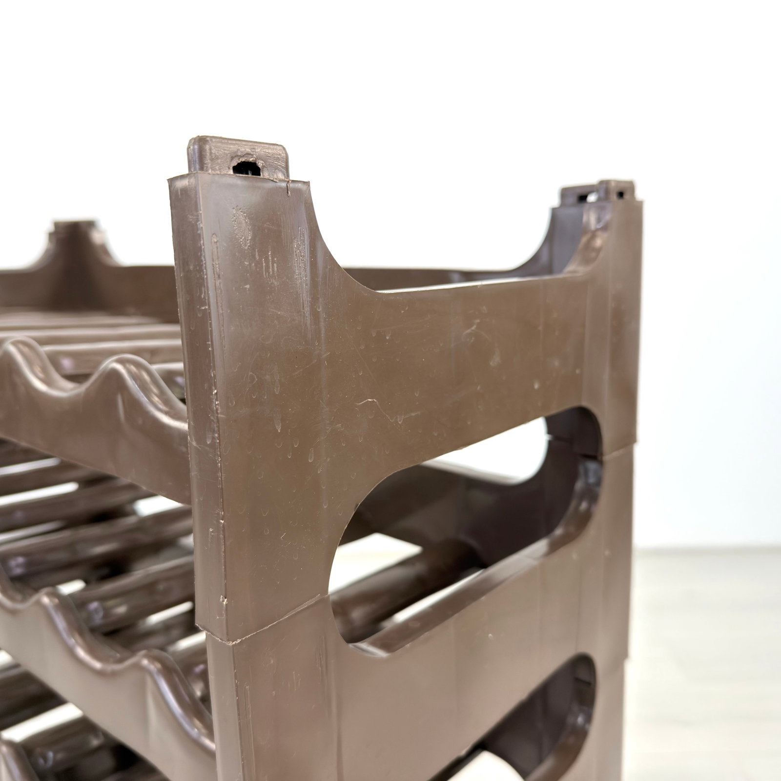 VINTAGE STACKABLE BOTTLE RACK - 11