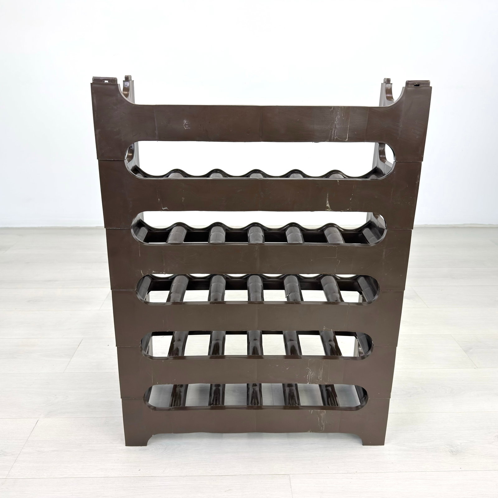 VINTAGE STACKABLE BOTTLE RACK - 8