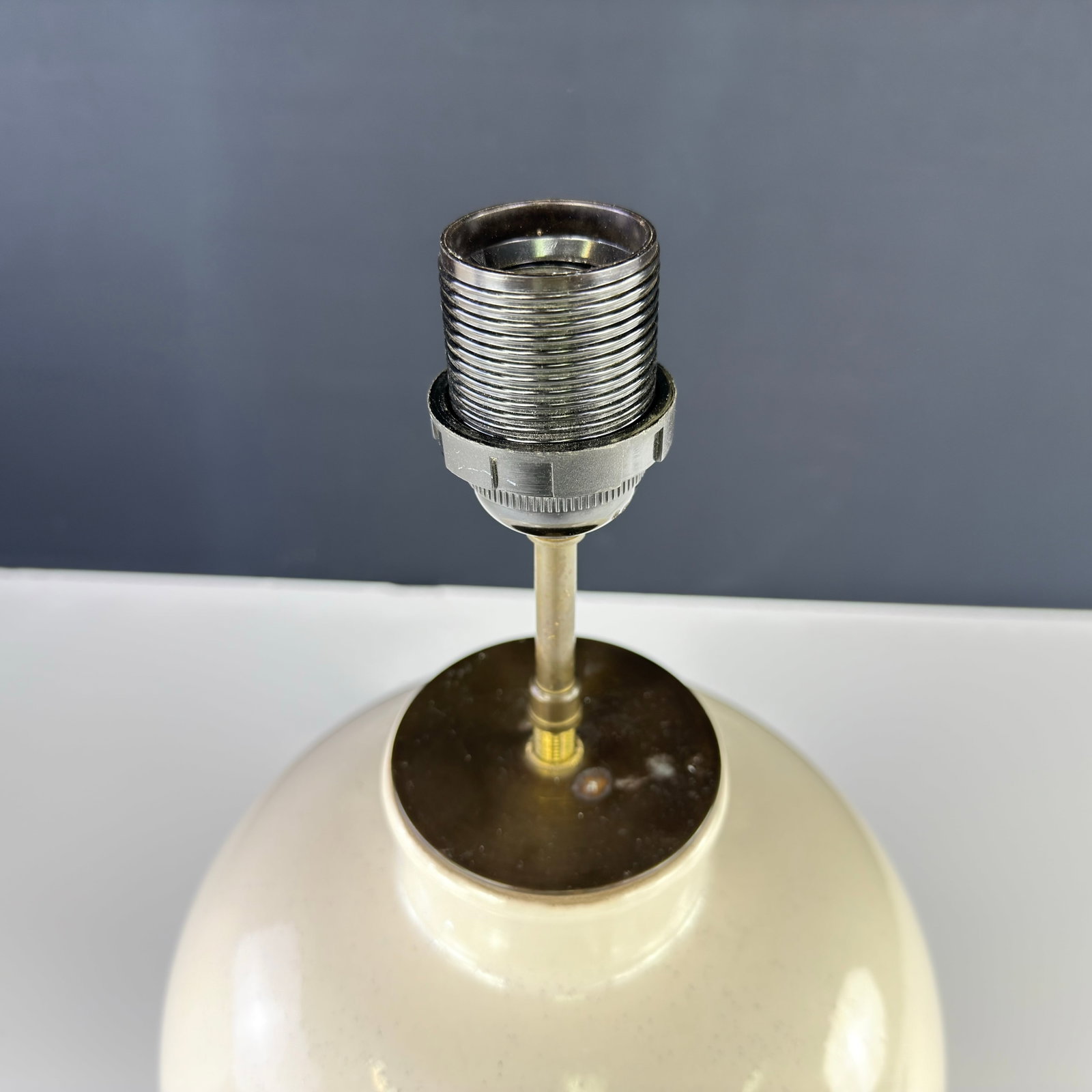 VINTAGE SIGNED TABLE LAMP - 6