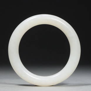 Qing Dynasty Hetian Jade Bracelet: Qing Dynasty Hetian Jade BraceletSize: ring opening 5.7cm, strip thickness 1.1cm, weight 64g