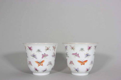 Qing Xianfeng Pastel Butterfly Bell pair Cups: Qing Xianfeng Pastel Butterfly Bell pair CupsHeight 7.8 cm, diameter 8.9 cm