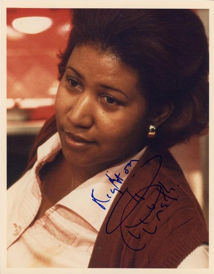 Aretha Franklin In-Person Signed 10" x 8" Photo (Beckett/BAS Authentication) (1 of 2)
