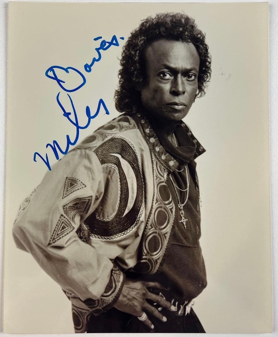 Miles Davis Signed 10" x 8" Photo (Beckett/BAS Authentication) (1 of 3)