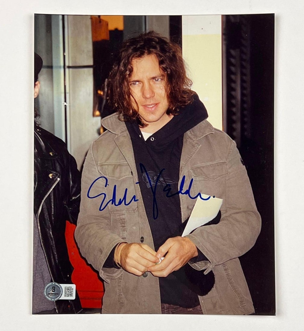 Eddie Vedder Signed 10" x 8" Photo (Beckett/BAS Authentication) (1 of 4)