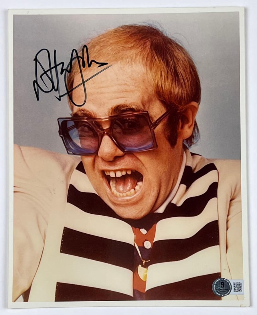 Elton John Signed 10" x 8" Photo (Beckett/BAS Authentication) (1 of 3)