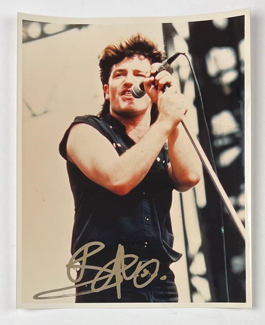 U2: Bono Signed 10" x 8" Photo (JSA Authentication) (1 of 3)