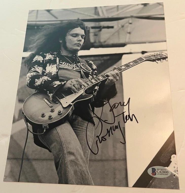Lynyrd Skynyrd: Gary Rossington Signed 10" x 8" Photo (Beckett/BAS Authentication) (1 of 1)
