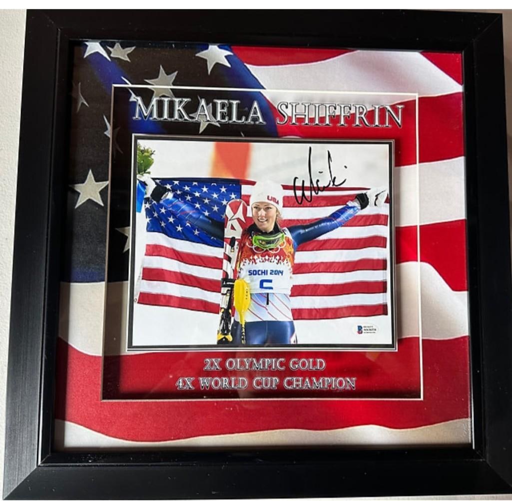 Mikaela Shiffrin Signed Photo Inside 19" x 19" Framed Display (Beckett/BAS Authentication) (1 of 3)