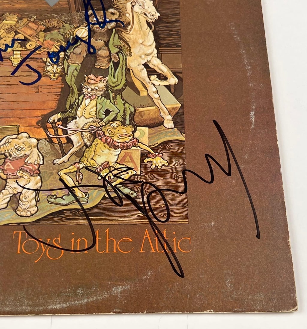Aerosmith Fully Group Signed "Toys in the Attic" Album (5 Sigs) (BAS) - 2