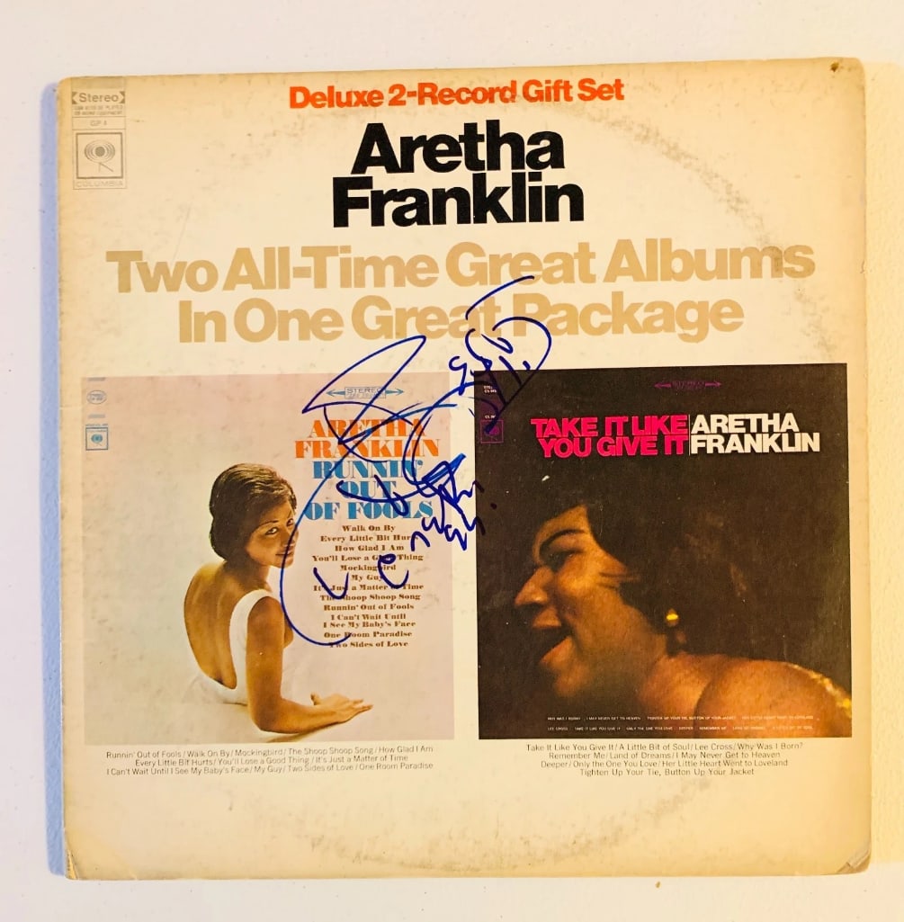 Aretha Franklin Signed "Deluxe" Album (Beckett/BAS Authentication) (1 of 2)