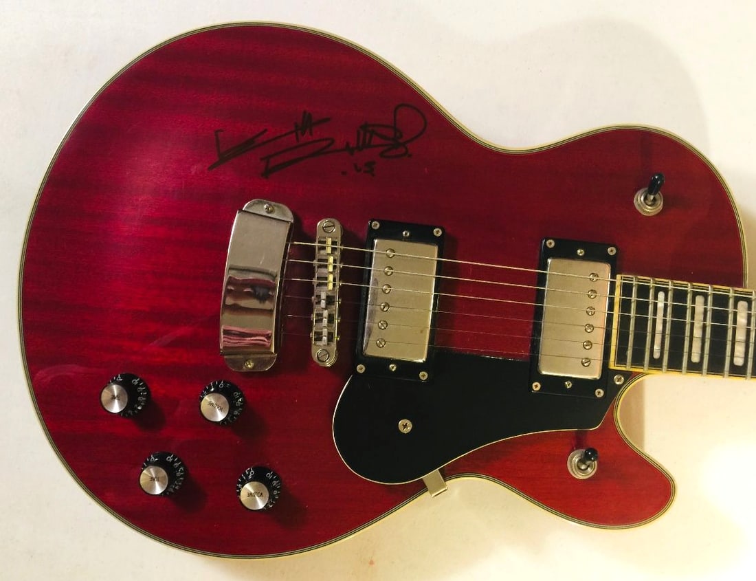 Rolling Stones: Keith Richards Signed On-the-Body Hagstrom Les Paul–Style Guitar (Beckett) (1 of 1)