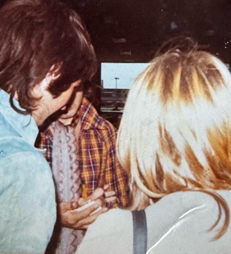 Wings & Paul McCartney Signed Slabbed Envelope & Signing Pen (3 Sigs) (Beckett/BAS) - 3