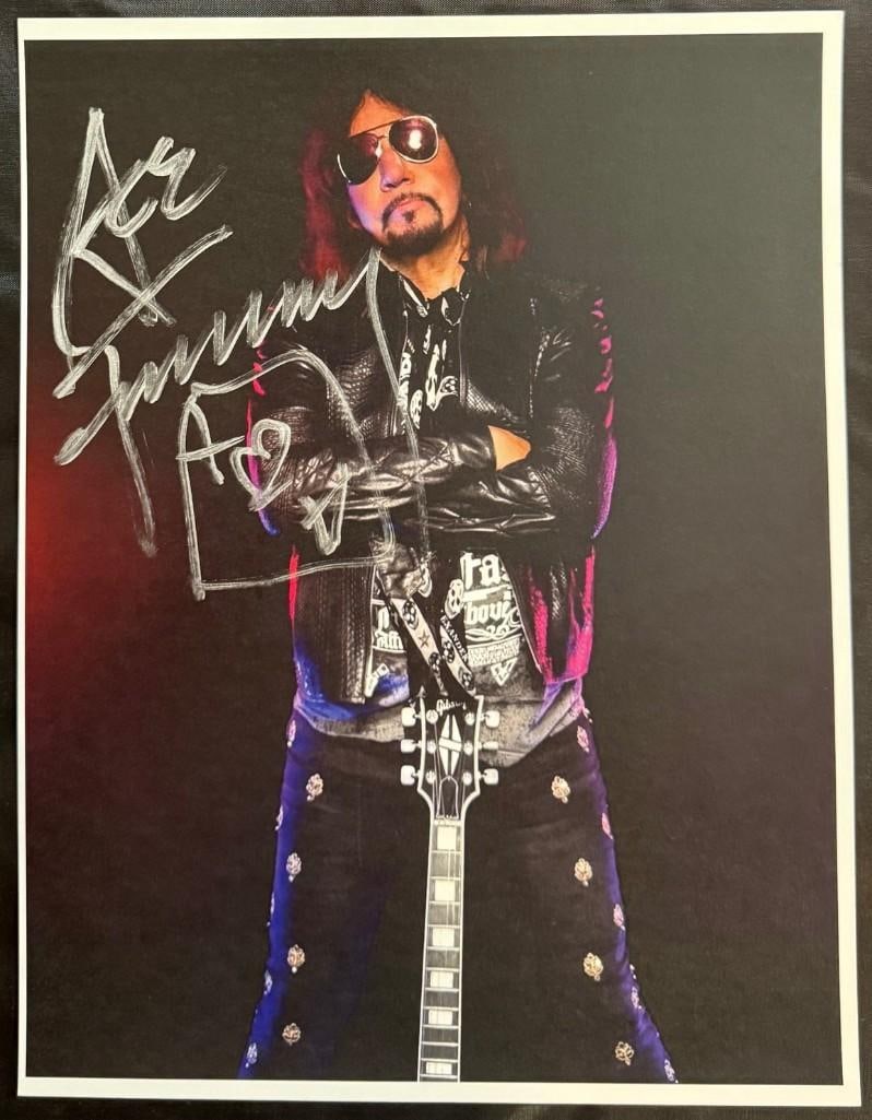 KISS: Ace Frehley Signed 10" x 8" Photo (PSA Authentication) (1 of 4)