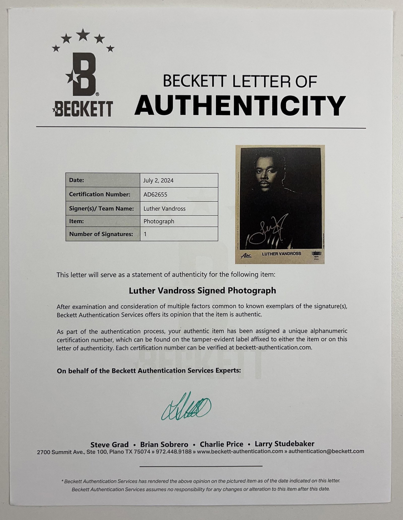 Luther Vandross Signed 10" x 8" Promo Photo (Beckett Authentication) - 2