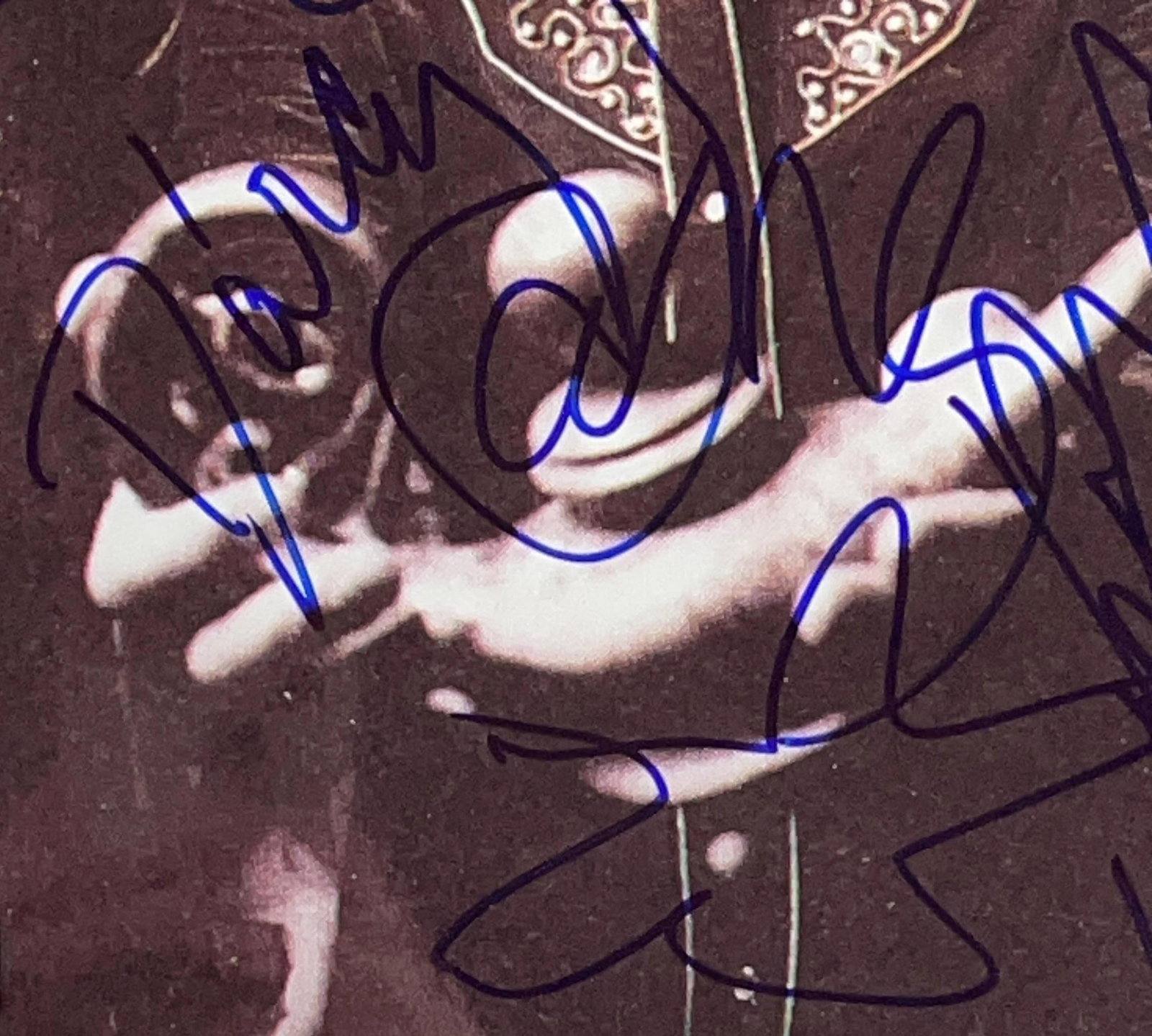 The Smashing Pumpkins Group Signed 10" x 8" Photo (4 Sigs) (Beckett Authentication) - 3