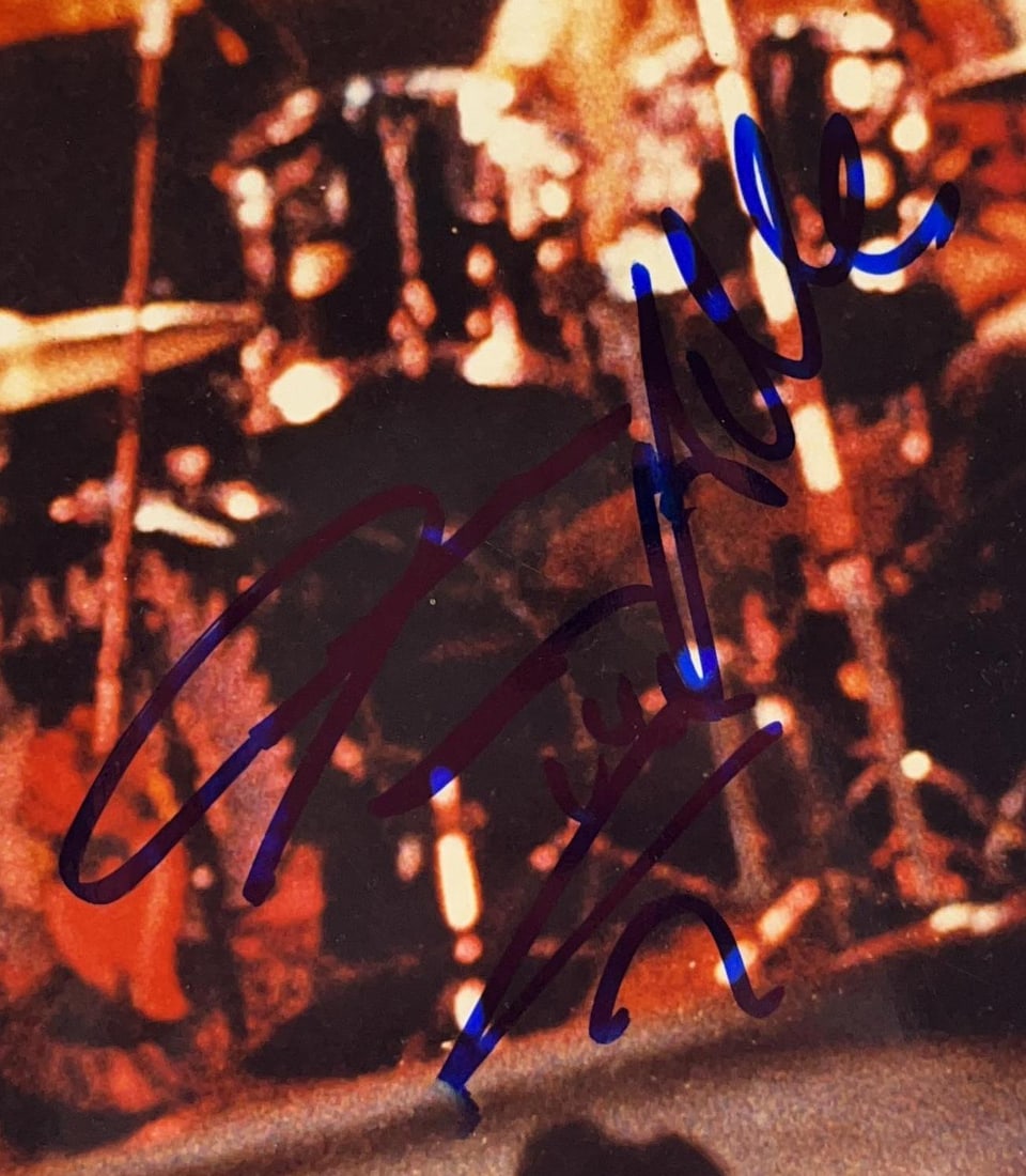 Guns N' Roses: Slash & Steven Adler Signed 8" x 10" Photo (2 Sigs) (Beckett Authentication) - 2