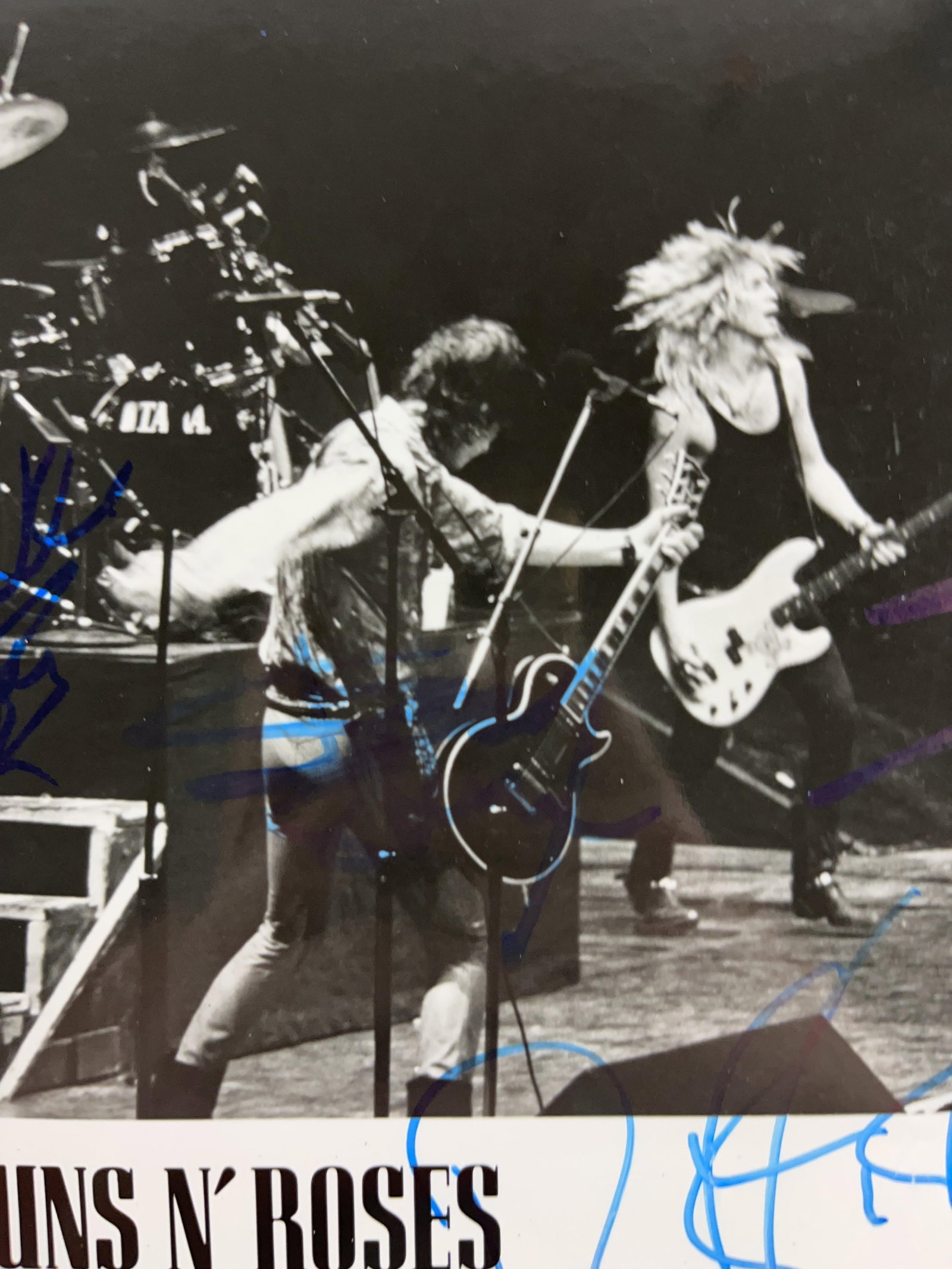 Guns N' Roses Group Signed 8" x 10" Promo Photo (4 Sigs) (Beckett Authentication) - 6