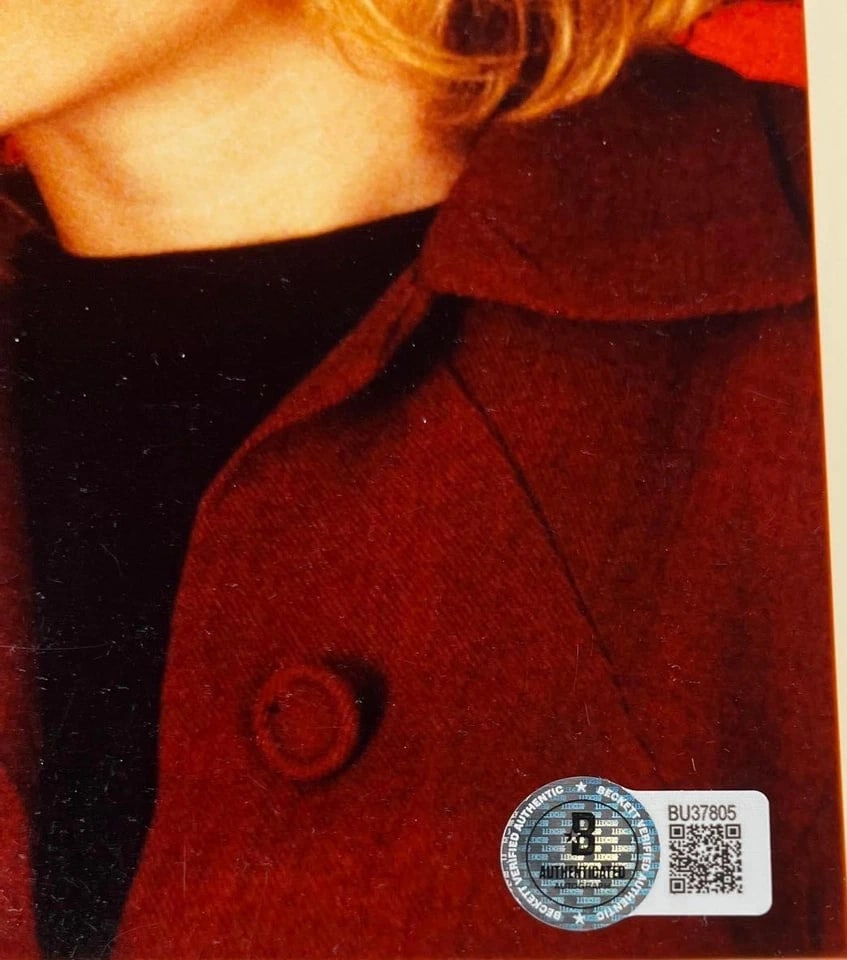 Blondie: Debbie Harry Signed 10" x 8" Photo (Beckett Authentication) - 2