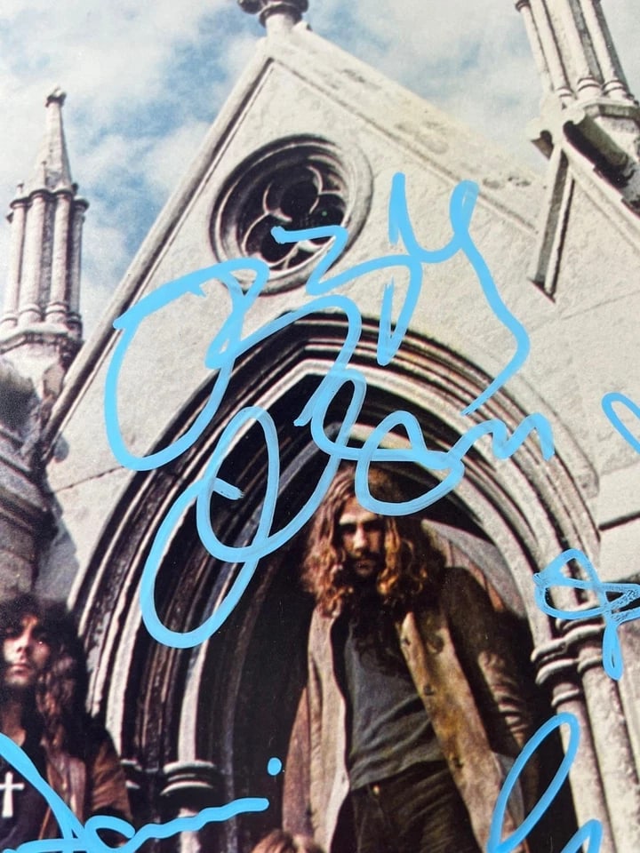 Black Sabbath Group Signed 14" x 11" Photo (4 Sigs) (Beckett Authentication) - 2