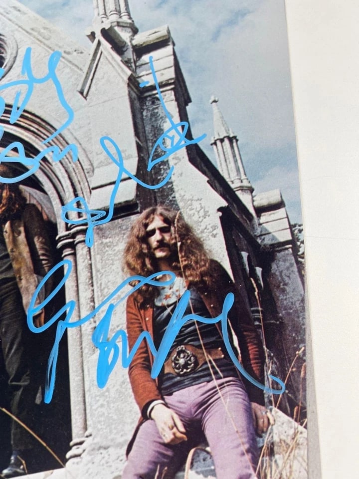 Black Sabbath Group Signed 14" x 11" Photo (4 Sigs) (Beckett Authentication) - 3