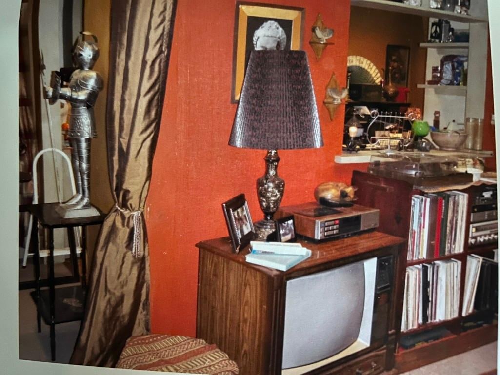 The Maiden Heist Screen-Used Knight Film Prop From Morgan Freeman's Apartment - 5