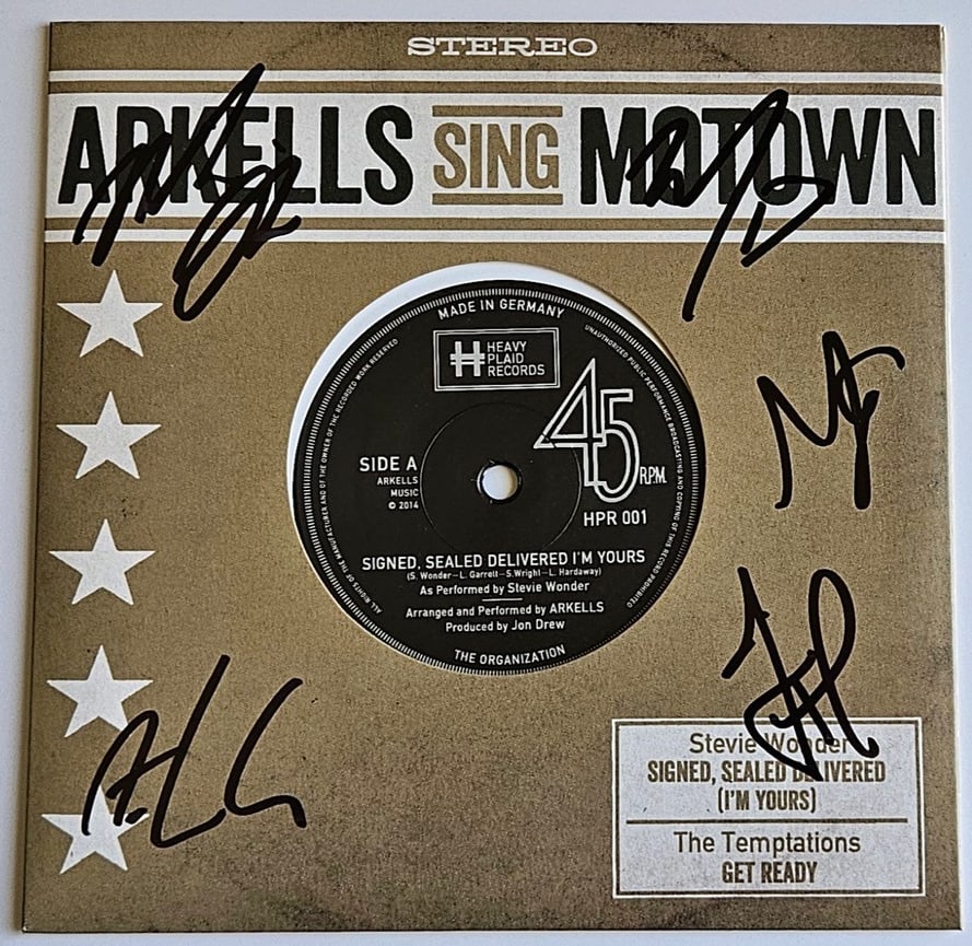 Arkells Original Lineup Group Signed "Arkells Sing Motown" 45 (5 Sigs) (Third Party Guaranteed): "Arkells Sing Motown" 45 signed on the cover in black felt tip marker by Arkells band members Max Kerman, Mike DeAngelis, Nick Dika, Tim Oxford, and Dan Griffin. Measuring approximately 7" x 7" and