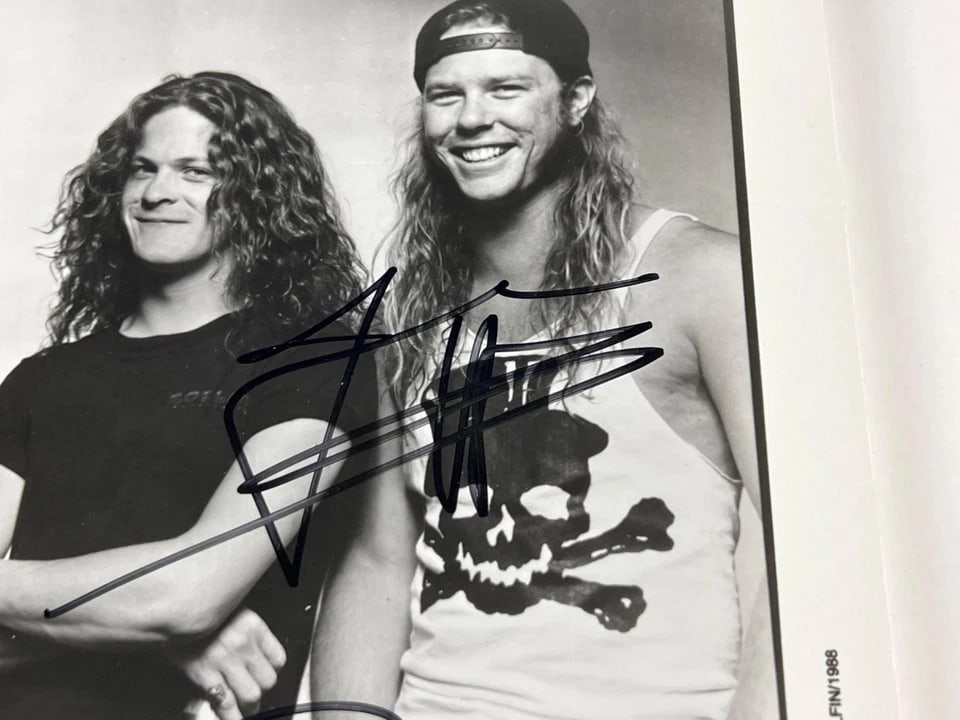 Metallica Group Signed 8" x 10" Promo Photo (4 Sigs) (Beckett Authentication) - 3