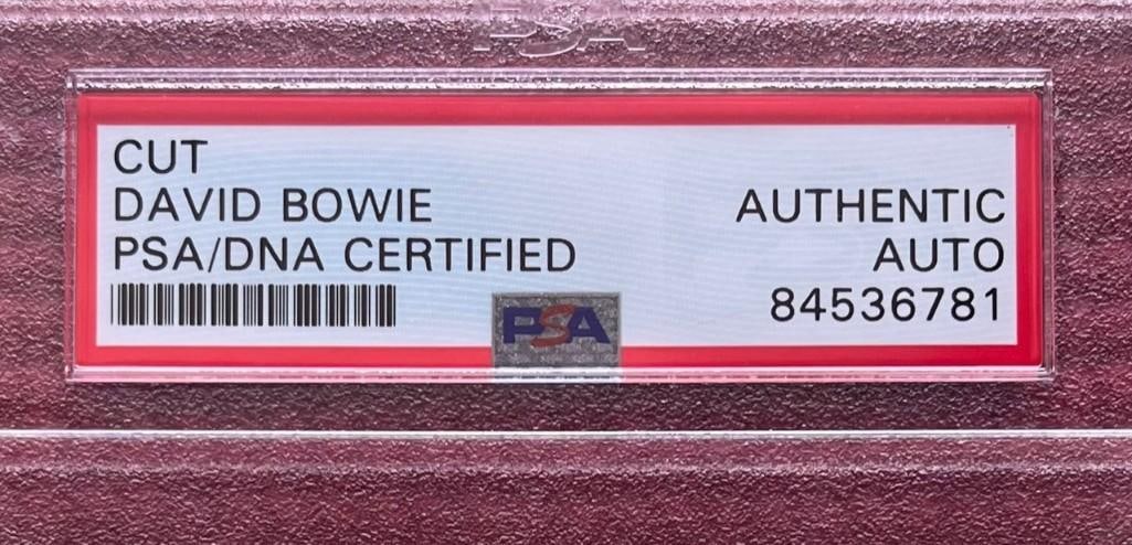 David Bowie Vintage Signed 1972 "Ziggy Stardust Tour" Album Page (PSA/DNA Authentication) - 2