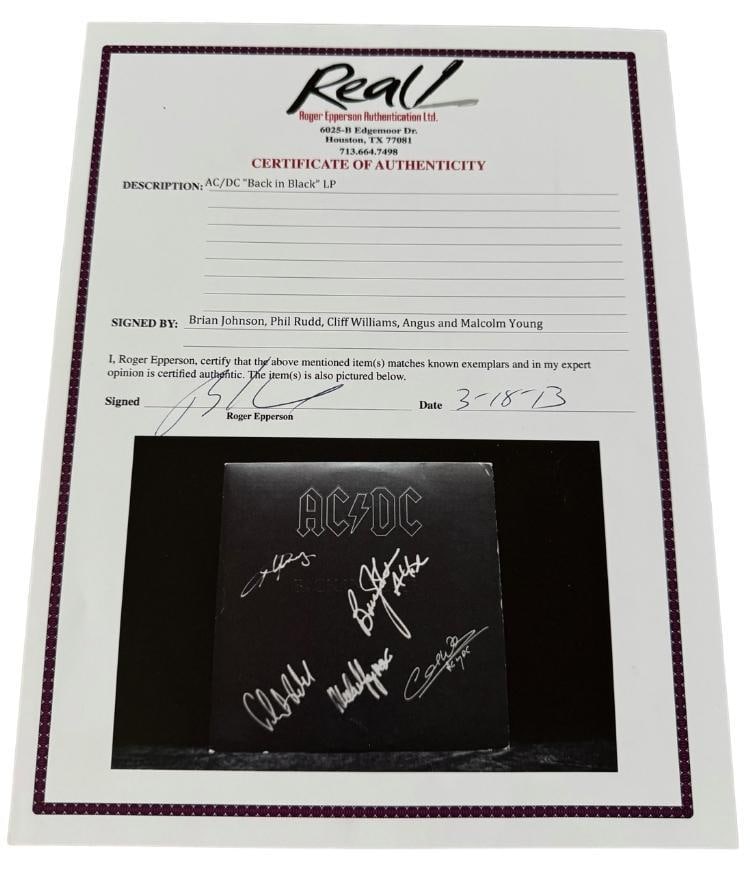 AC/DC Fully Group Signed "Back in Black" Album (5 Sigs) (Beckett & Epperson Authentication) - 4