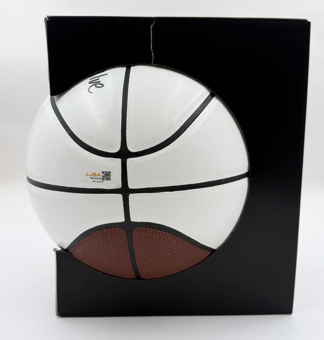 Yaxel Lendeborg Signed Michigan Wolverines Nike Brand Basketball (JSA Authentication) - 3