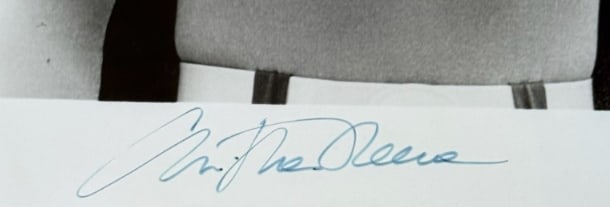 Superman: Christopher Reeves Signed 10" x 8" Photo (PSA/DNA Encapsulated) - 2
