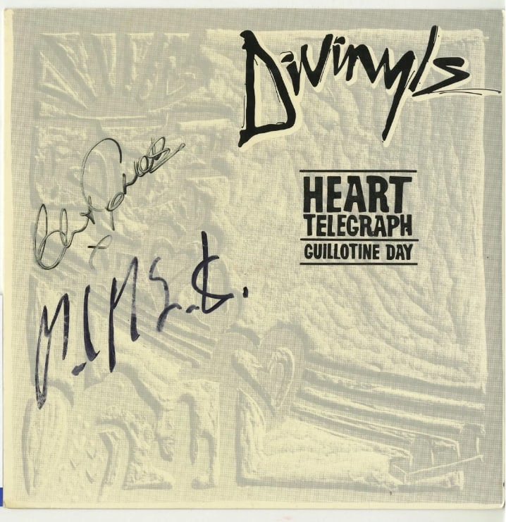 DiVinyls: Chrissy Amphlet & Mark McEntee Signed "Heart Telegraph Guillotine Day" 45 (2 Sigs) (ACOA) (1 of 2)