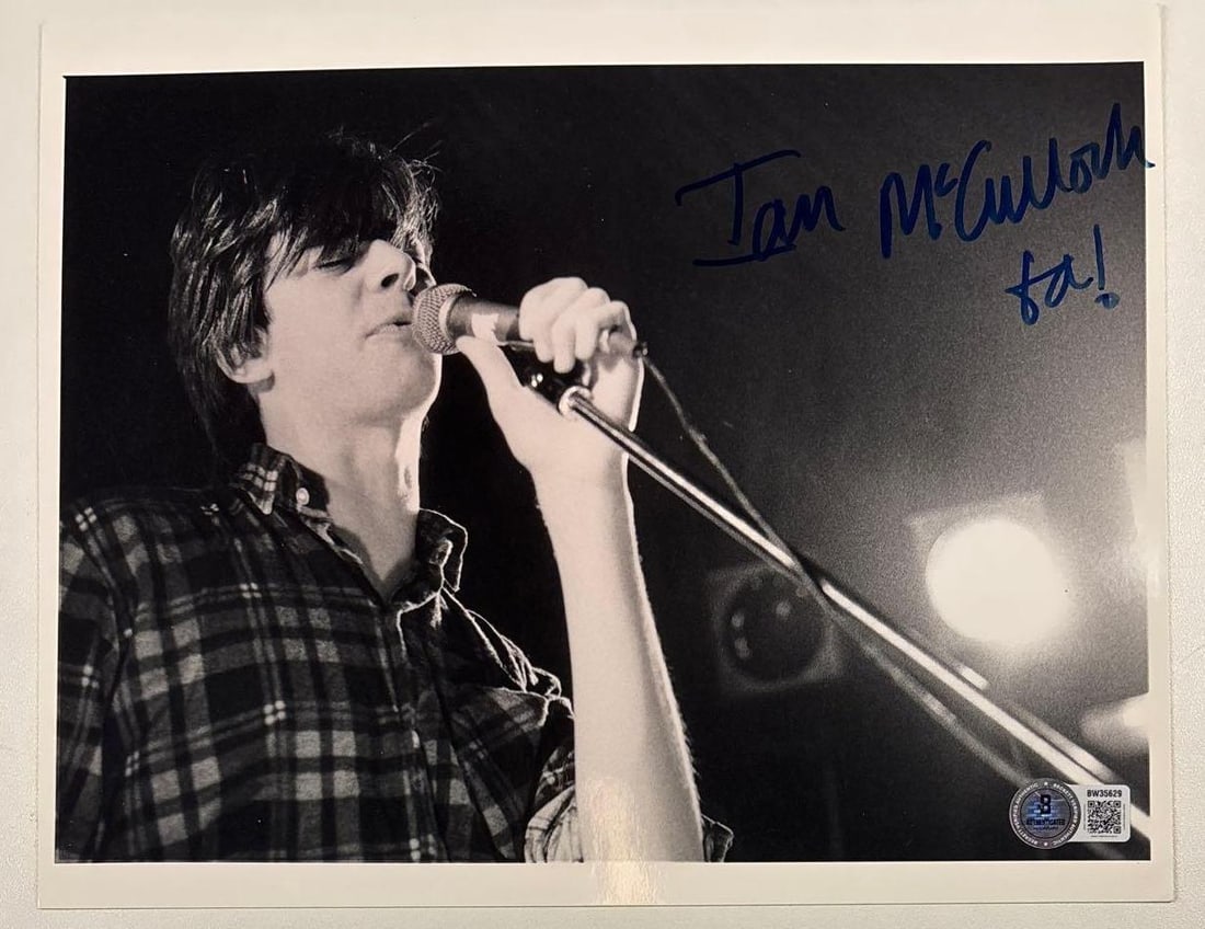 Echo & The Bunnymen: Ian McCulloch Signed 8" x 10" Photo (Beckett Authentication) (1 of 2)