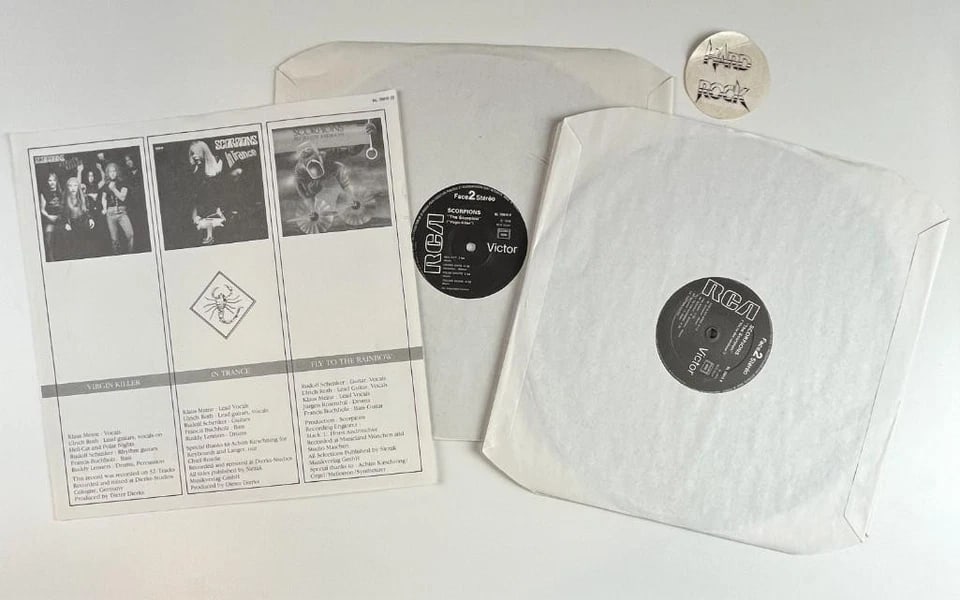 Scorpions Group Signed "The Scorpion" Album Box Set (4 Sigs) (Beckett Authentication) - 3