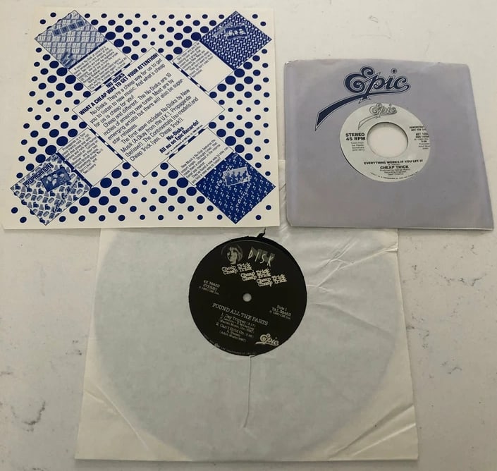 Cheap Trick Group Signed "Found All the Parts" EP Album (4 Sigs) (Beckett) - 2