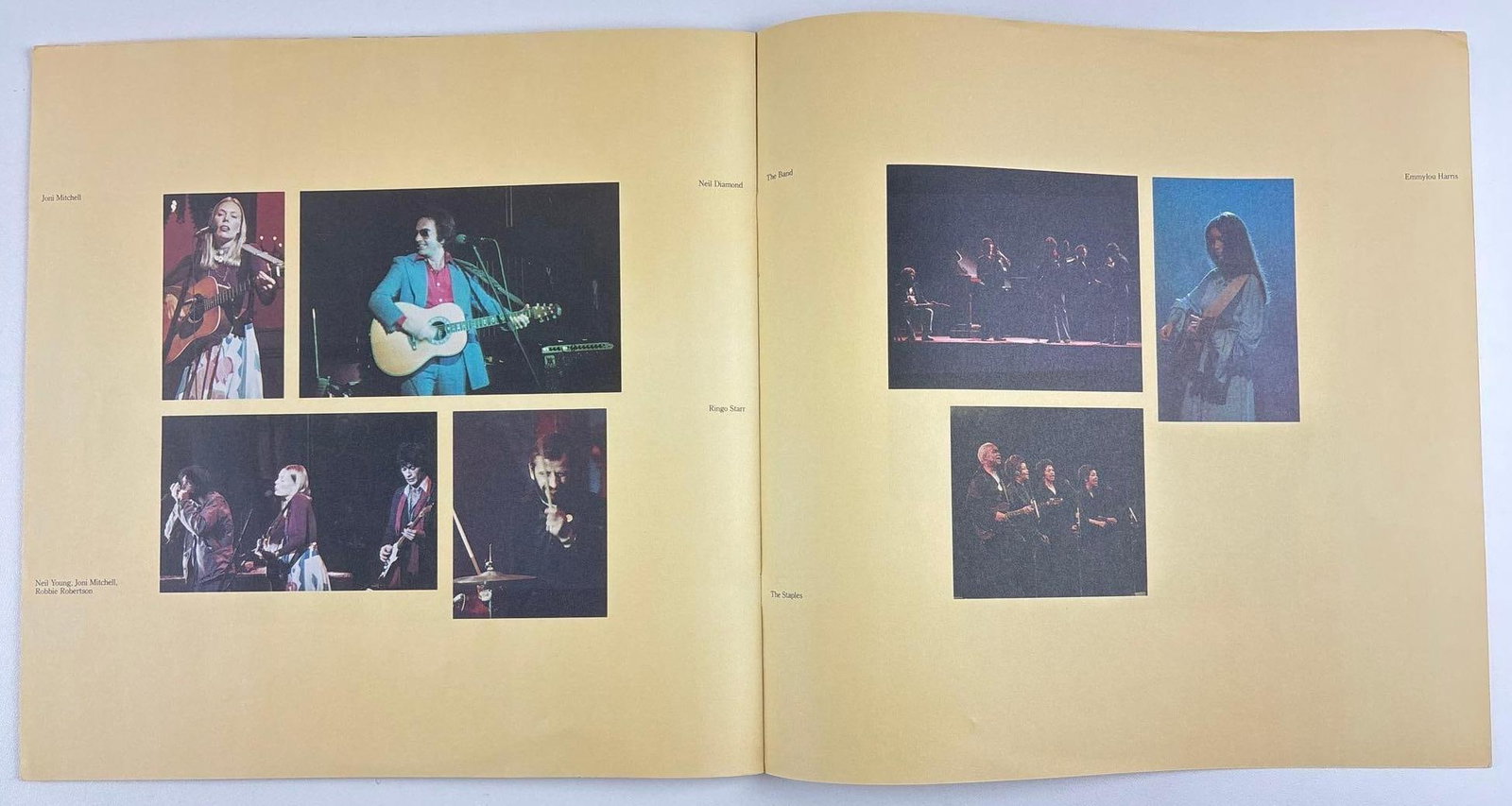 The Band: Robbie Robertson Signed "The Last Waltz" Album Booklet (Beckett) - 4