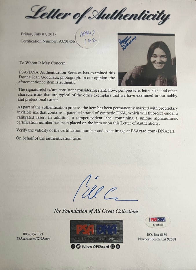 The Grateful Dead: Donna Jean Godchaux Signed 8" x 10" Photo (PSA/DNA Authentication) - 3