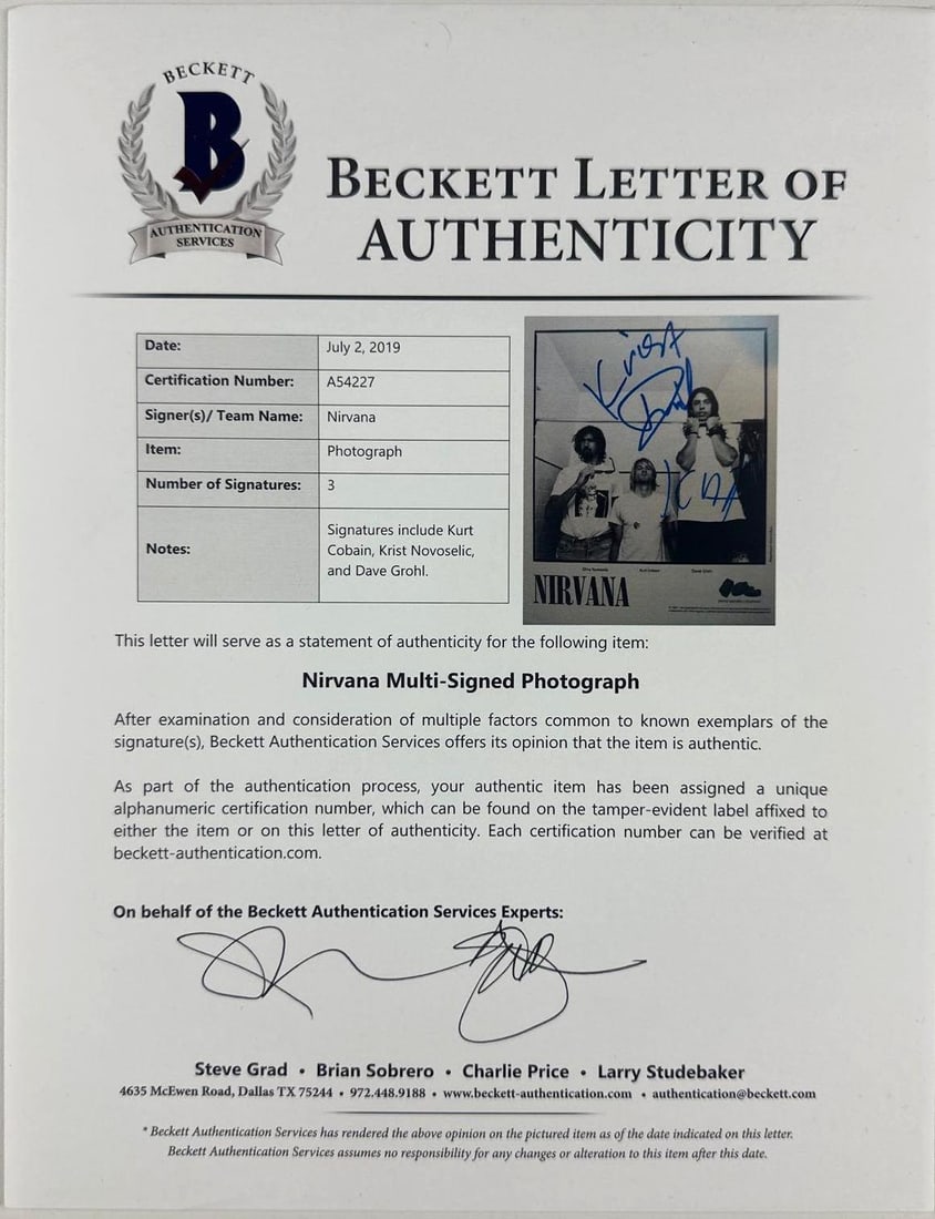 Nirvana Fully Group Signed 10" x 8" 1991 Promo Photo (3 Sigs) (Beckett) - 4