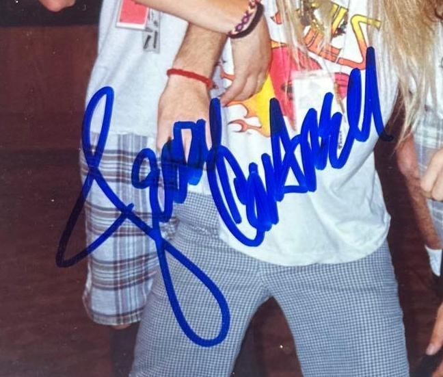 Alice in Chains Fully Group Signed Candid 8" x 10" Photo (4 Sigs) (Beckett Authentication) - 4
