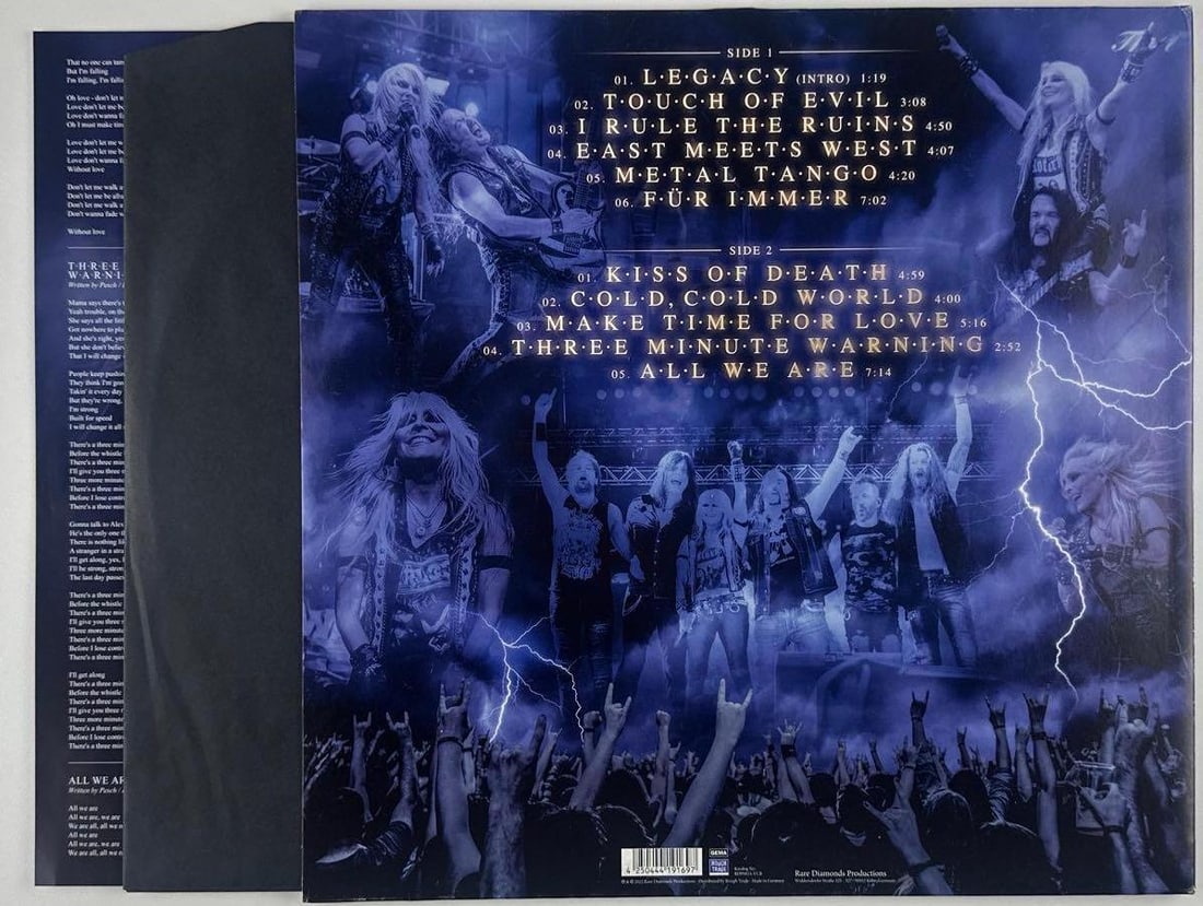 Doro Pesch signed "Triumph and Agony" live album (JSA Authentication ) - 3
