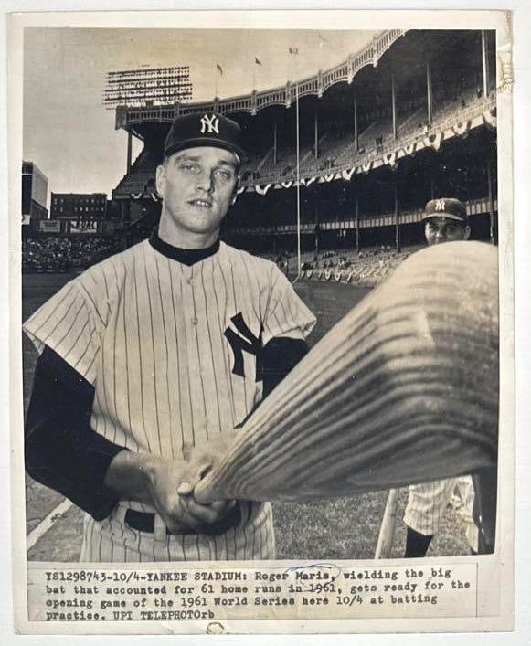 Roger Maris New York Yankees 1961 UPI Telephoto 10" x 8" News Service Photograph: Vintage black-and-white 10" x 8" News Service photograph of New York Yankees baseball player Roger Maris. This photo was taken on October 4th, 1961, showing Maris right before Game 1 of the World