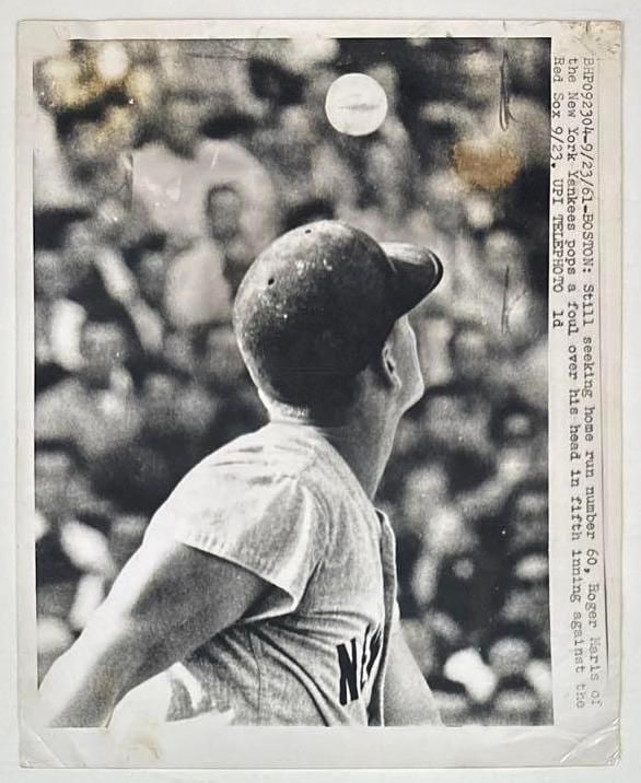 Roger Maris New York Yankees 1961 UPI Telephoto 10" x 8" News Service Photograph: Vintage black-and-white 10" x 8" News Service photograph of New York Yankees baseball player Roger Maris. This photo was taken on September 23rd, 1961, while Maris was trying to beat Babe Ruth's